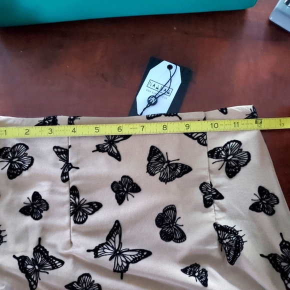 NAA NAA | Body-Con Mini Skirt in Stone sz 4 - Picture 14 of 14